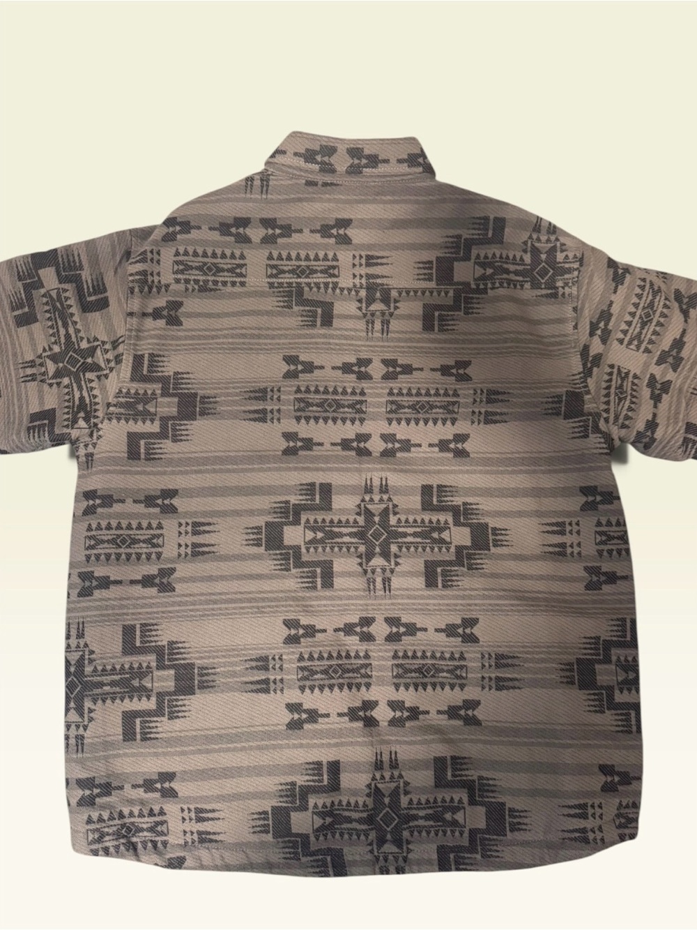 Ariat Men's Aztec-Print Tan and Black Shirt Jacket Size L - Picture 2 of 7